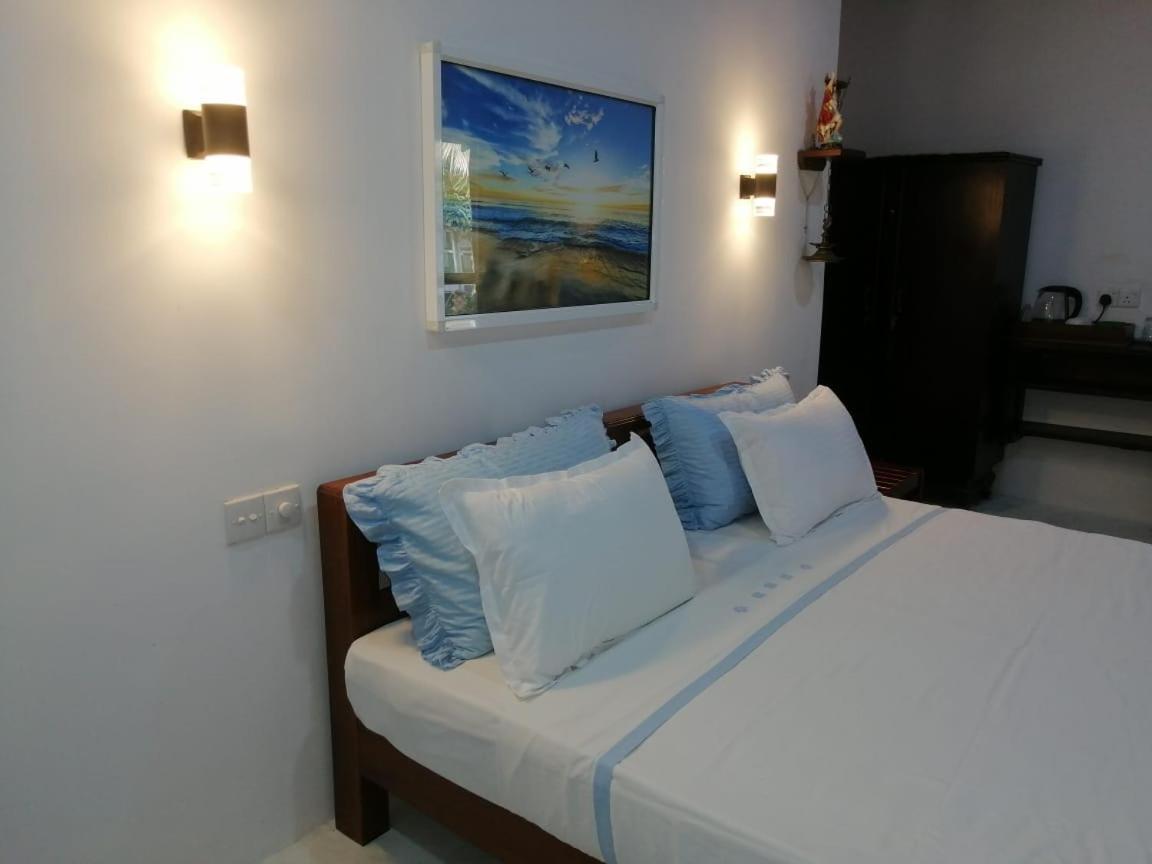 Jennifer'S Villa Negombo Exterior foto
